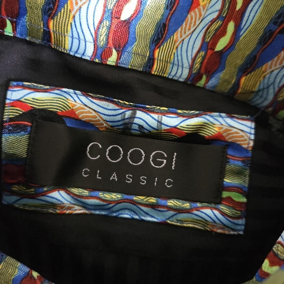 Coogie Classic Button Down Shirt with Accent Cuffs - Picture 5 of 7